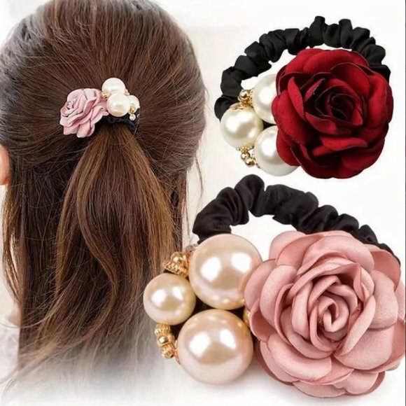 ROSE & PEARLS SCRUNCHIE in Red - Picture 3 of 3